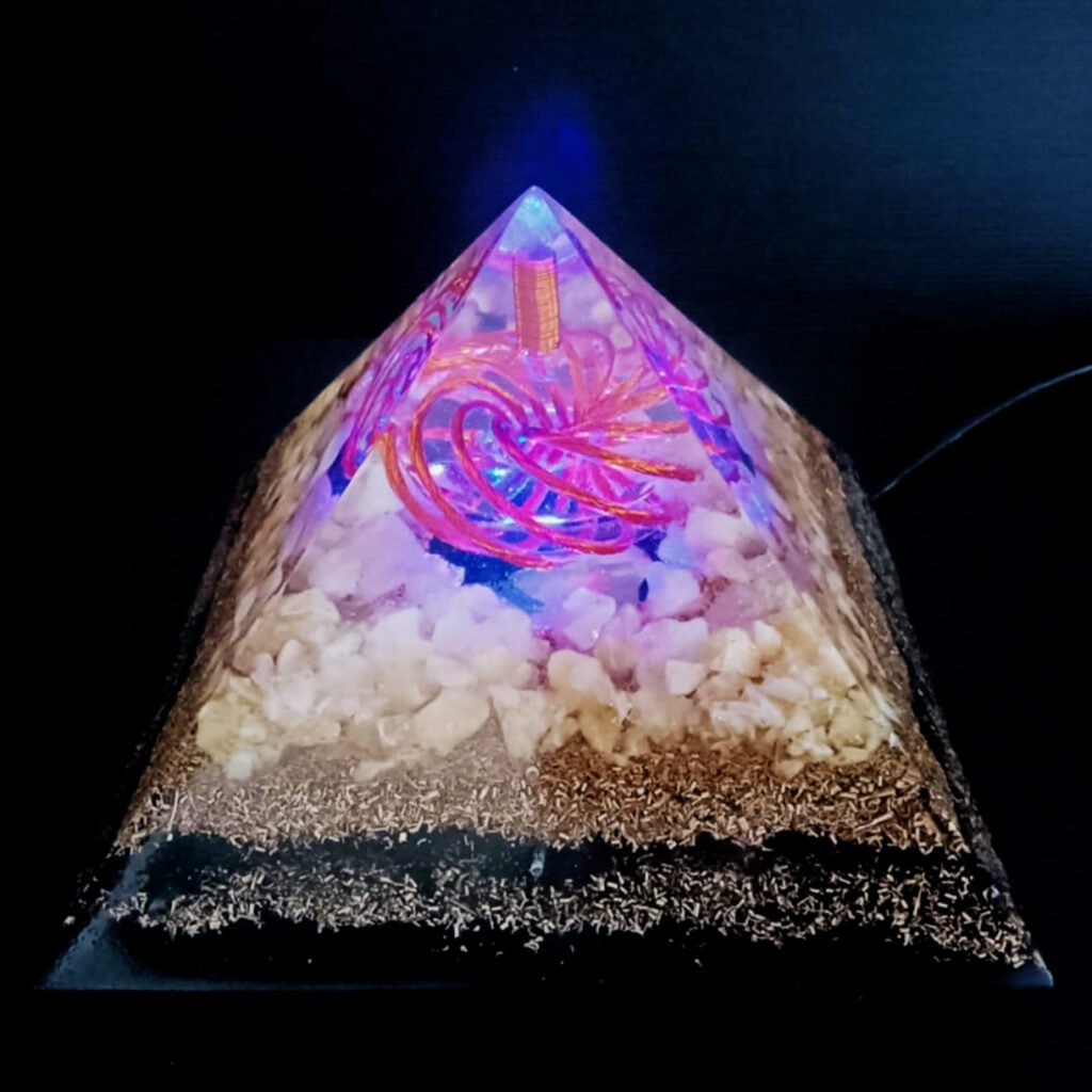 Piramide orgonite onde scalari